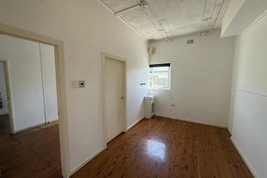 Retail Leased - NSW - Fairy Meadow - 2519 - QUALITY RETAIL / OFFICE / HAIR SALON SPACE  (Image 2)