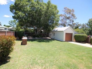 House For Sale - NSW - Inverell - 2360 - SOLD BY LJ HOOKER INVERELL  (Image 2)