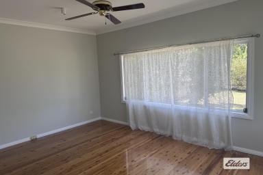 House For Lease - NSW - Taree - 2430 - Large 4 bedroom home  (Image 2)