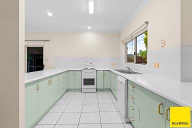 House Leased - QLD - Bentley Park - 4869 - SPACIOUS FAMILY HOME SET IN QUIET CLOSE  (Image 2)