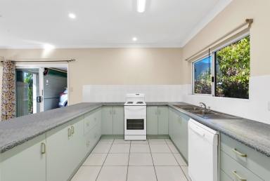 House For Lease - QLD - Bentley Park - 4869 - SPACIOUS FAMILY HOME SET IN QUIET CLOSE (Image 2)