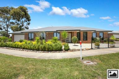 House Leased - VIC - Moe - 3825 - Four-bedroom Home with that new feeling  (Image 2)