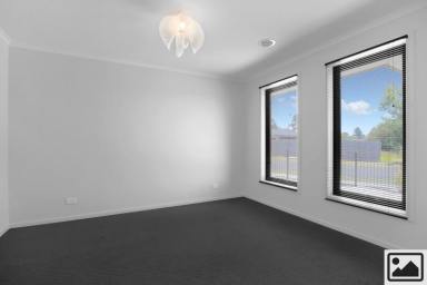 House For Lease - VIC - Moe - 3825 - Four-bedroom Home with that new feeling  (Image 2)