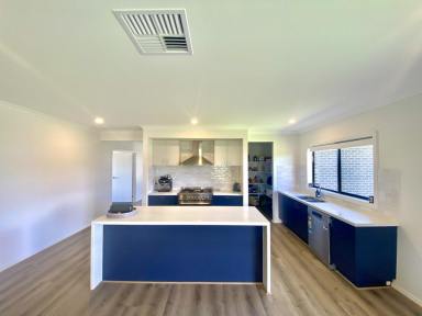 House For Lease - VIC - Echuca - 3564 - Modern 4-Bedroom Family Home in Echuca Fields Estate  (Image 2)
