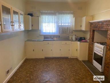 House For Lease - VIC - Huntly - 3551 - Quiet & Peaceful Location - Close to Conveniences (Image 2)