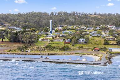 House For Sale - TAS - Alonnah - 7150 - 'Island Escapes' - Stunning Channel & Mountain Views! (Image 2)