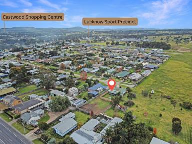 House For Sale - VIC - Lucknow - 3875 - DUAL TITLE OPPORTUNITY WITH DEVELOPMENT POTENTIAL  (Image 2)