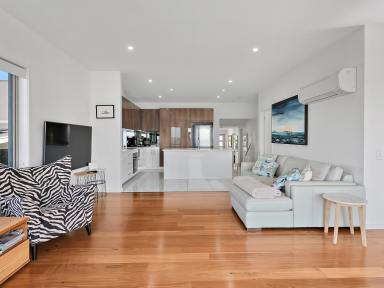 House For Sale - TAS - Bicheno - 7215 - The Summer House  (Image 2)