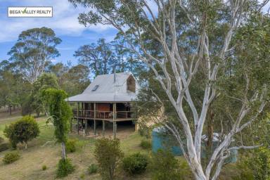 Acreage/Semi-rural Sold - NSW - Numbugga - 2550 - MUDBRICK MASTERPIECE  ON 6 TRANQUIL ACRES  (Image 2)