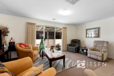 House For Sale - VIC - Kangaroo Flat - 3555 - Quality Modern Home with Secure Parking and Outdoor Entertaining (Image 2)