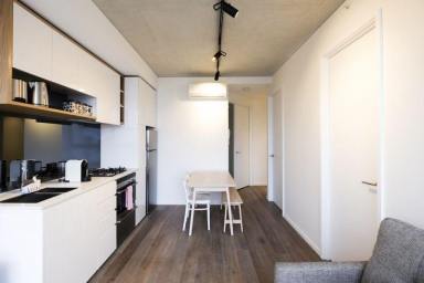 Apartment For Sale - VIC - Melbourne - 3000 - Modern 1 bedroom plus study apartment in heart of CBD (Image 2)