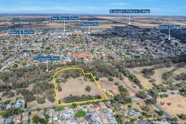 Residential Block For Sale - VIC - Echuca - 3564 - Rare Large Landholding in Echuca  (Image 2)