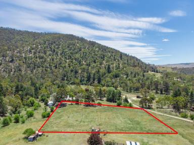 Residential Block For Sale - VIC - Omeo - 3898 - SCENIC ACREAGE ON THE EDGE OF OMEO TOWNSHIP  (Image 2)