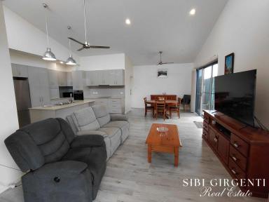 Retirement For Sale - QLD - Mareeba - 4880 - Contemporary Comfort in a Resort-Inspired Lifestyle (Image 2)