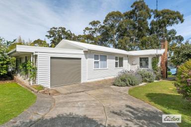 House For Sale - TAS - Ulverstone - 7315 - RIVERSIDE ELEGANCE WITH PANORAMIC VIEWS  (Image 2)