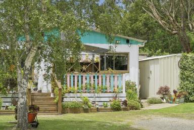 House For Sale - VIC - Marengo - 3233 - ECLECTIC SANCTUARY ON MARENGO HILL  (Image 2)