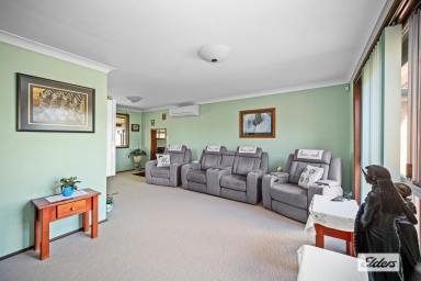 House For Lease - NSW - Taree - 2430 - Water Views Without the Worries, Your Perfect Family Home Awaits  (Image 2)