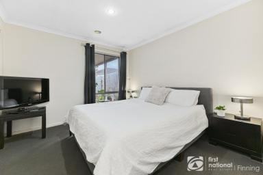 Unit For Sale - VIC - Cranbourne North - 3977 - POSITION PERFECT!  (Image 2)