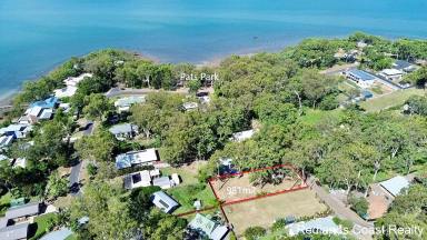 Residential Block For Sale - QLD - Macleay Island - 4184 - Block on Northern End of Macleay  (Image 2)