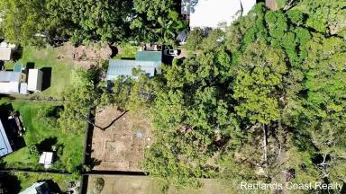 Residential Block For Sale - QLD - Macleay Island - 4184 - Block on Northern End of Macleay  (Image 2)