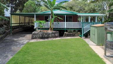House Sold - QLD - Macleay Island - 4184 - Prime Position with Direct Waterfront Access  (Image 2)
