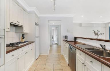 Unit For Lease - NSW - North Wollongong - 2500 - Spacious, Fully Furnished 2-Bedroom Unit Opposite North Beach, Wollongong  (Image 2)