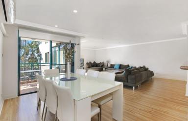 Unit For Lease - NSW - North Wollongong - 2500 - Spacious, Fully Furnished 2-Bedroom Unit Opposite North Beach, Wollongong  (Image 2)