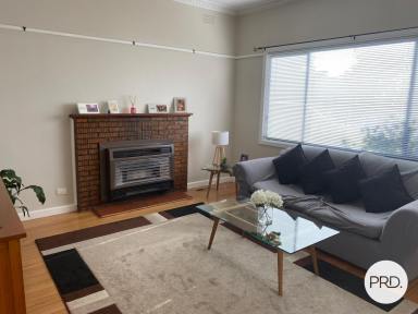 House For Lease - VIC - Wodonga - 3690 - THREE BEDROOM HOME IN GOOD LOCATION!  (Image 2)