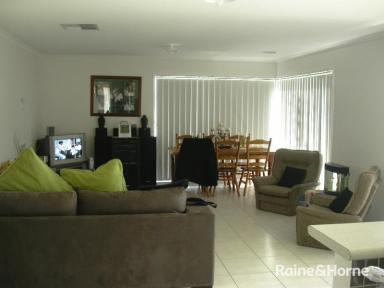 House For Lease - NSW - Glenfield Park - 2650 - COMFORTABLE FAMILY LIVING  (Image 2)