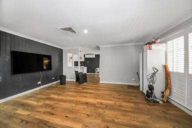 House For Sale - NSW - Tumut - 2720 - Large Family Home!  (Image 2)