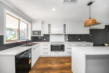 House For Sale - NSW - Tumut - 2720 - Large Family Home!  (Image 2)