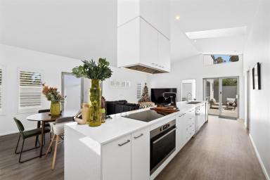 House For Sale - WA - Cowaramup - 6284 - Modern  Living with Peaceful Bushland Outlooks  (Image 2)