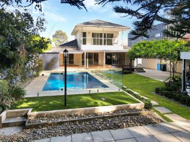 House For Sale - VIC - Mooroopna - 3629 - Rarely Offered for Sale Location - River Backdrop - "The Toorak of Mooroopna"  (Image 2)