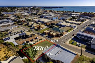 Residential Block For Sale - WA - Geraldton - 6530 - Versatile R80 Development Potential Block  (Image 2)