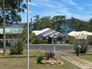 House For Lease - NSW - Green Point - 2251 - Green Point House Rental  (Image 2)