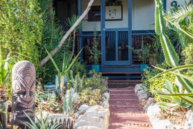 House For Sale - WA - Sunset Beach - 6530 - NOW SELLING - A VERY SPECIAL OFFERING IN SUNSET BEACH  (Image 2)