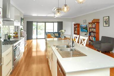 House For Sale - NSW - Kyogle - 2474 - MASTER BUILT HOME  (Image 2)