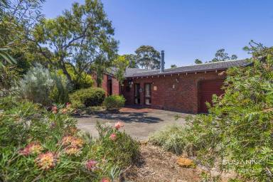 House For Sale - WA - Gooseberry Hill - 6076 - Spacious Family Home in Sought-After Gooseberry Hill  (Image 2)