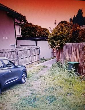 House For Sale - VIC - Forest Hill - 3131 - 300sqm land *Own Land with driveway Own Title* at Nice Location*  (Image 2)