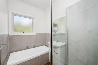 House For Sale - VIC - Eaglehawk - 3556 - Convenient Living in a Prime Eaglehawk location!  (Image 2)