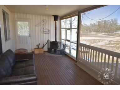 House For Lease - SA - Nildottie - 5238 - Fully furnished rental overlooking the river  (Image 2)