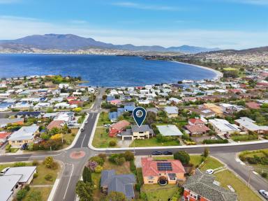 House For Sale - TAS - Howrah - 7018 - Lifestyle, Space & Incredible Views!  (Image 2)