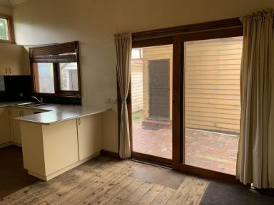 House For Lease - VIC - Hughesdale - 3166 - Great Location  (Image 2)