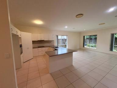 House Leased - QLD - Blacks Beach - 4740 - 4 BEDROOM FAMILY HOME IN BLACKS BEACH  (Image 2)