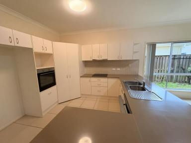 House Leased - QLD - Blacks Beach - 4740 - 4 BEDROOM FAMILY HOME IN BLACKS BEACH  (Image 2)