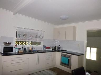 House For Lease - QLD - Forrest Beach - 4850 - IDEAL BEACH HOME ! AVAILABLE TO END OF APRIL2026  (Image 2)