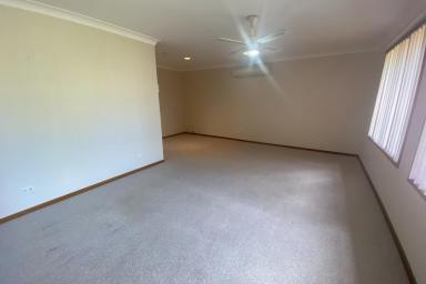 House For Lease - NSW - Raymond Terrace - 2324 - IDEAL LOCATION!!! (Image 2)