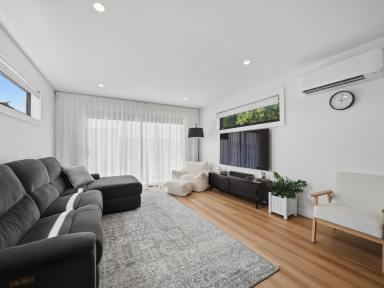 Townhouse For Sale - TAS - Sorell - 7172 - Designer Townhouse in the Heart of Sorell  (Image 2)