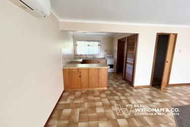 Unit For Lease - VIC - Wy Yung - 3875 - Neat & Comfortable Unit in Quiet Wy Yung Location  (Image 2)