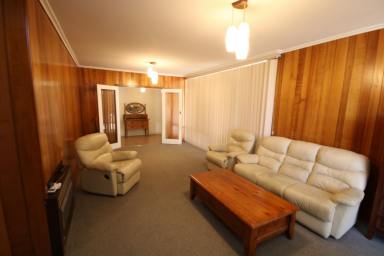 House For Sale - VIC - Rochester - 3561 - WELL-PRESENTED THREE-BEDROOM BV HOME IN PRIME VICTORIA STREET LOCATION  (Image 2)